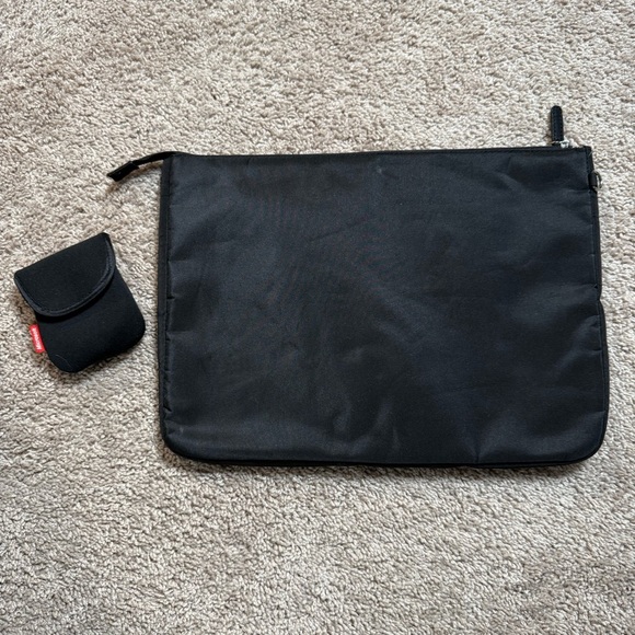 Black Laptop Nylon Sleeve Case and Charger Bag Set - Picture 1 of 2